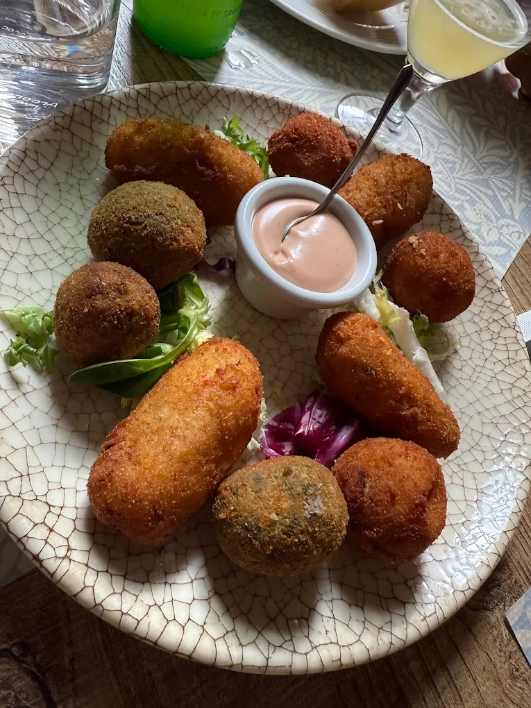 Croquetas en Restaurante Bodegón Lagunetas