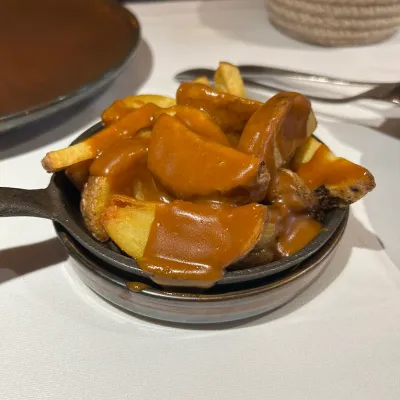 Patatas bravas en Salino