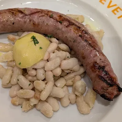 Butifarra con alubias en Ca L'Estevet