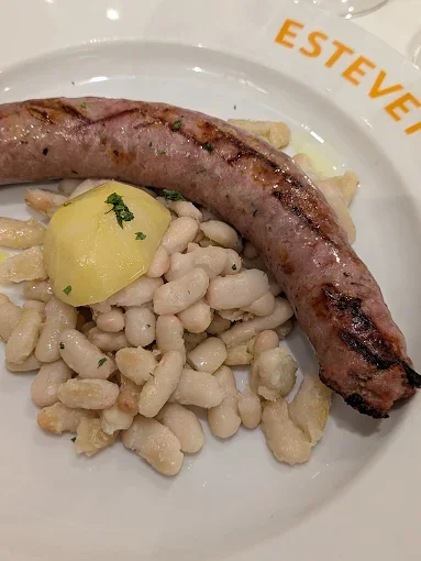 Butifarra con alubias en Ca L'Estevet