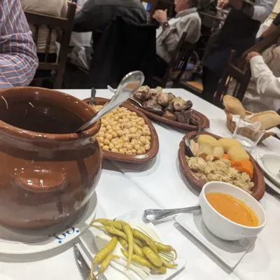 Cocido madrileño en Casa Carola