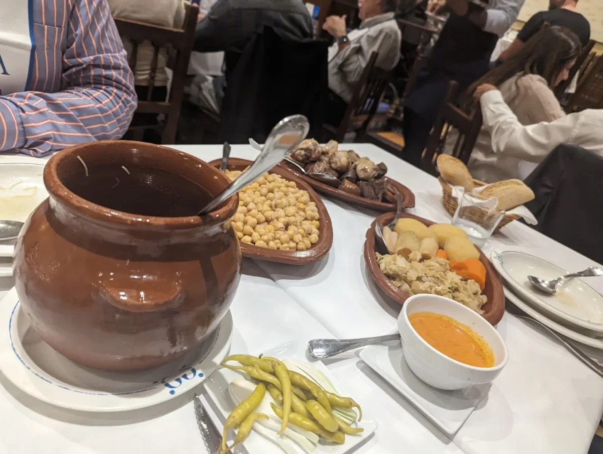 Cocido madrileño en Casa Carola