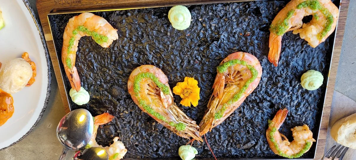 Arroz negro en Gánigo Restaurante