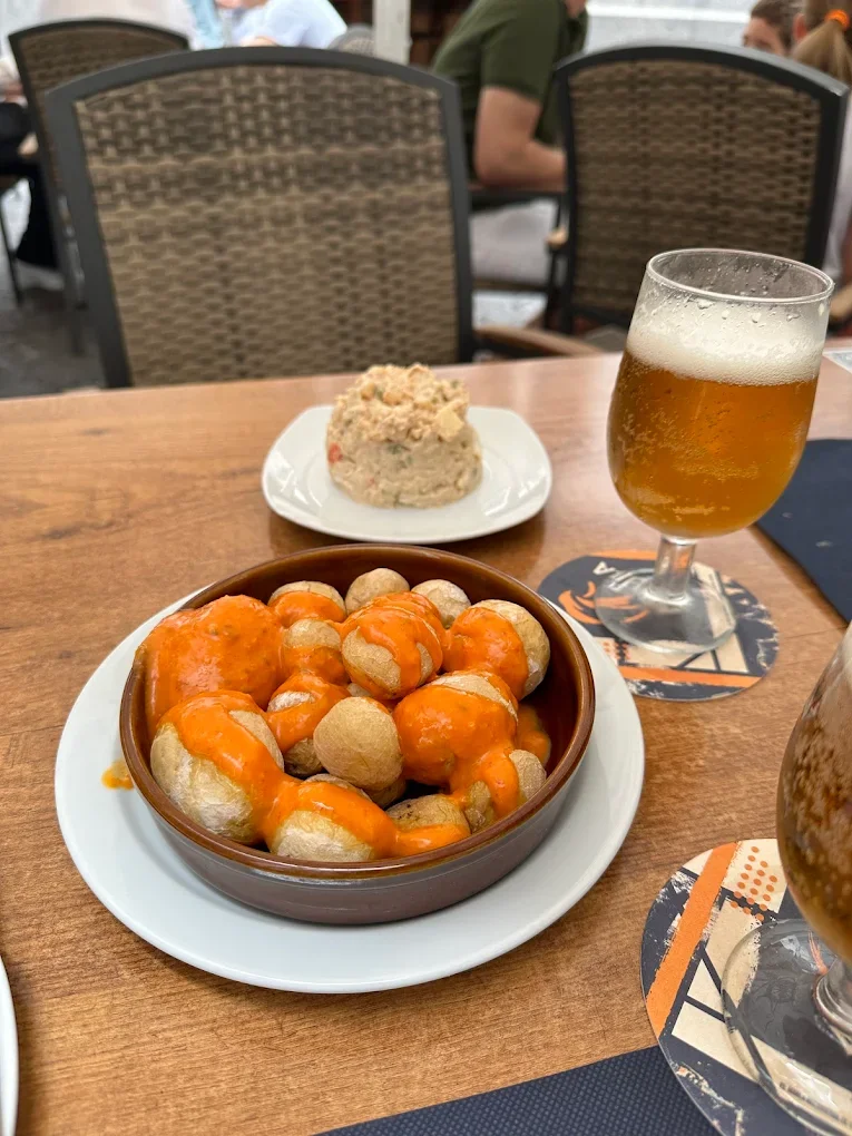 Papas arrugadas en Midway