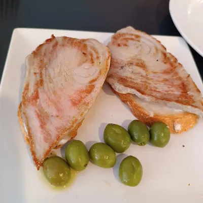Atún a la plancha en Bar Coines