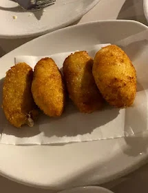 Croquetas en La Travesía de Triana
