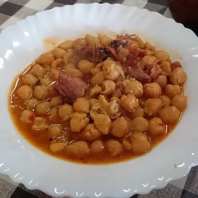 Garbanzas compuestas en Guachinche Casa Manuel