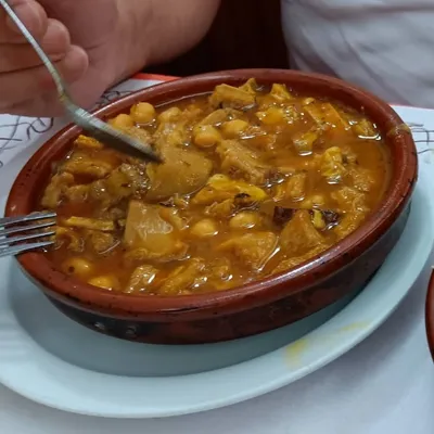Callos a la madrileña en Bar Restaurante Tatono