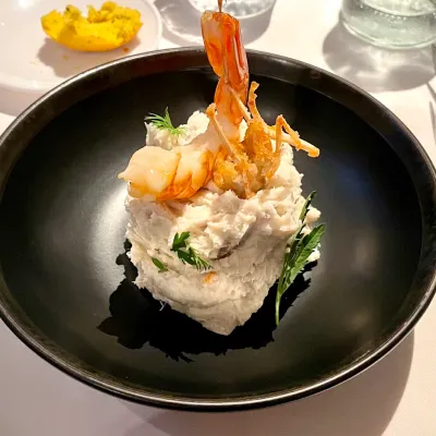 Ensaladilla en El Santo Restaurante