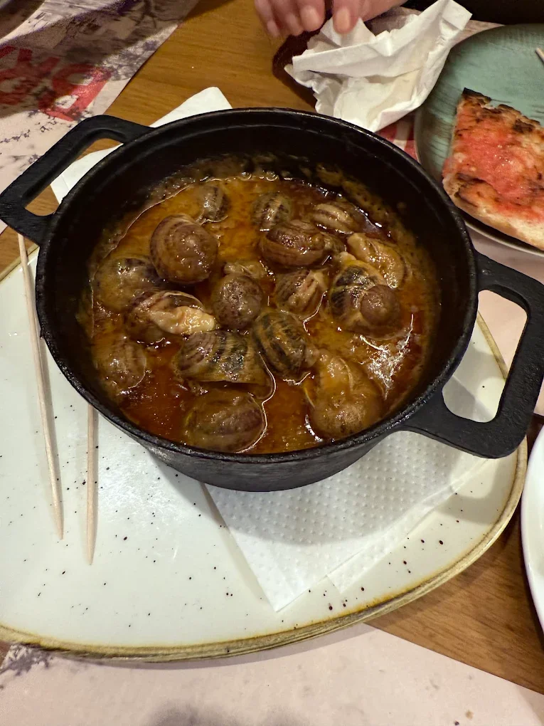 Caracoles a la masovera
