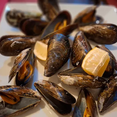 Mejillones en Taberna Gallega O'Candil Pulpería