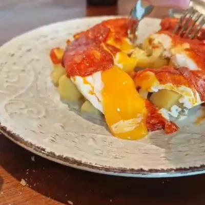 Huevos rotos en Camino el Jamonal SL