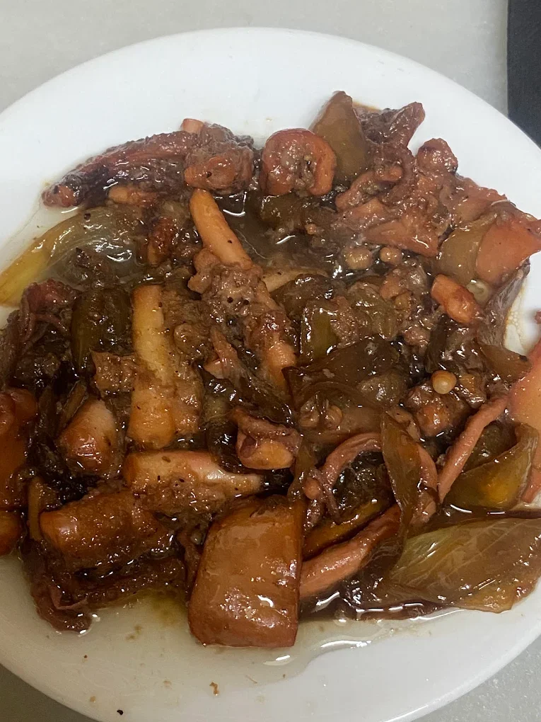 Calamar encebollado