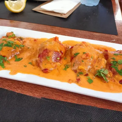 Pimientos de piquillo rellenos en Midway
