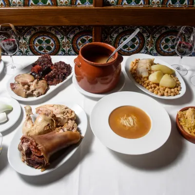 Cocido madrileño en Malacatín