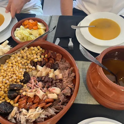 Cocido madrileño en Cocidos en barro