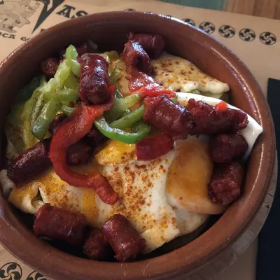 Huevos rotos en Restaurante El Vasco de Vegueta