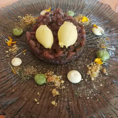 Tartar de atún en Restaurante La Bola de Jorge Bosch
