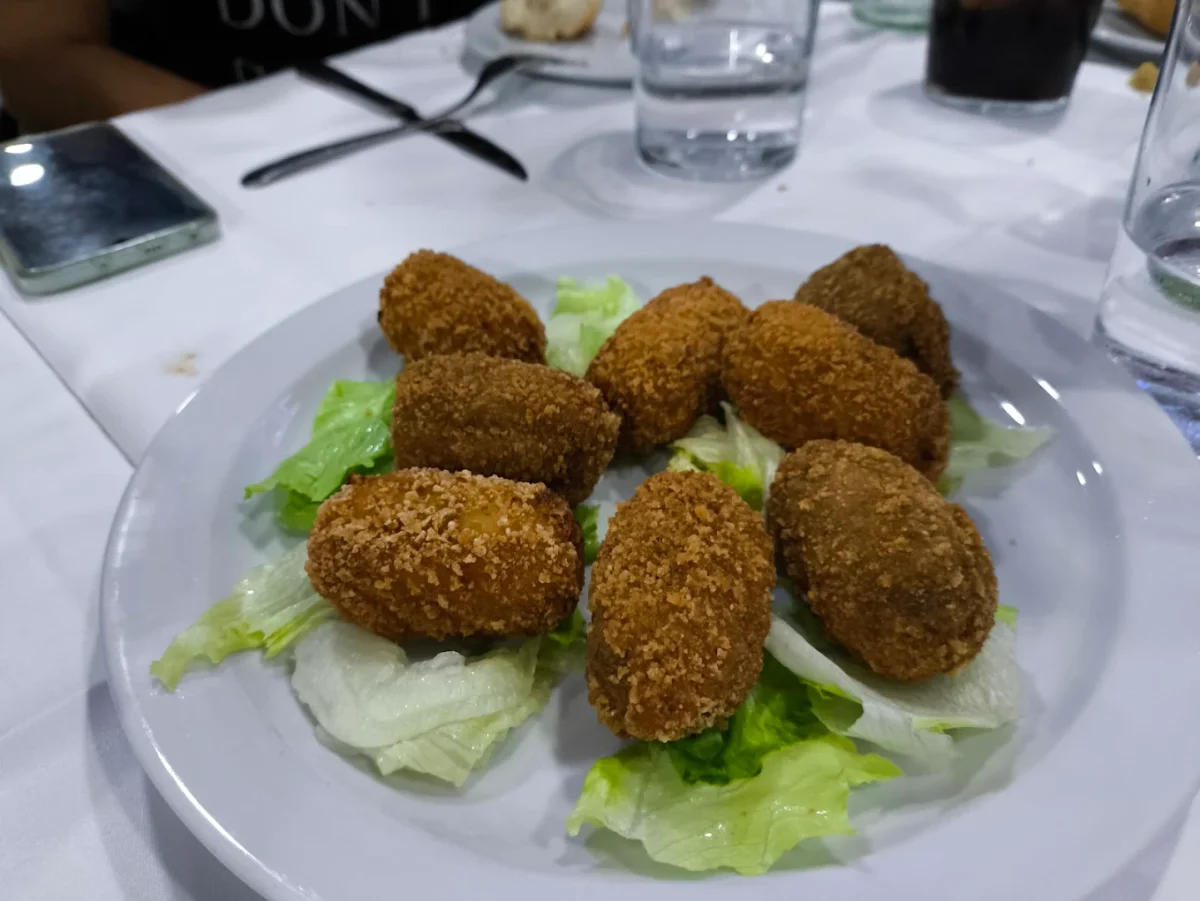 Croquetas en La recova de Grau