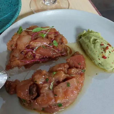 Tartar de bonito en Restaurante SALVAXE (Santiago de Compostela)