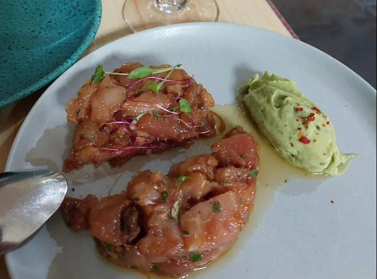 Tartar de bonito en Restaurante SALVAXE (Santiago de Compostela)