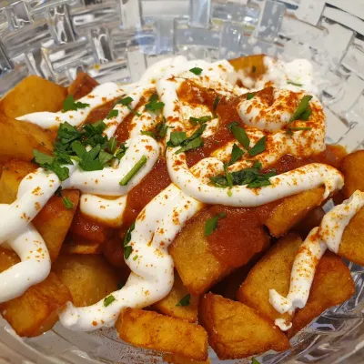 Patatas bravas en Bar Manuela Jimena