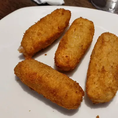 Croquetas en Bar FM