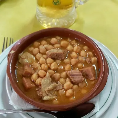 Garbanzas compuestas en Restaurante Grill Cumbres Canarias