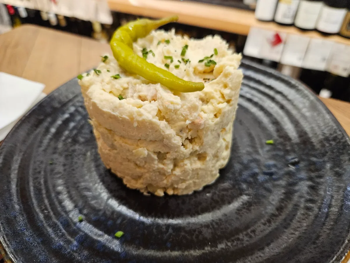 Ensaladilla en Vinófilos Triana | Wine Bar en Las Palmas