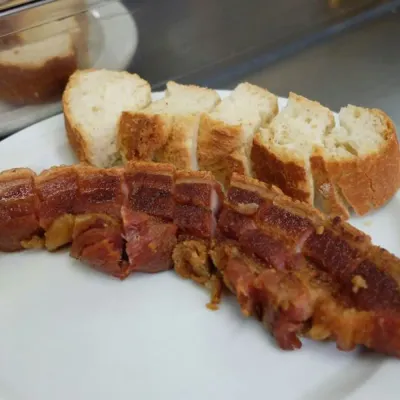 Torreznos en Cervecería Alonso
