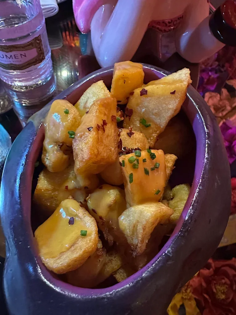 Patatas bravas en Rosi La Loca