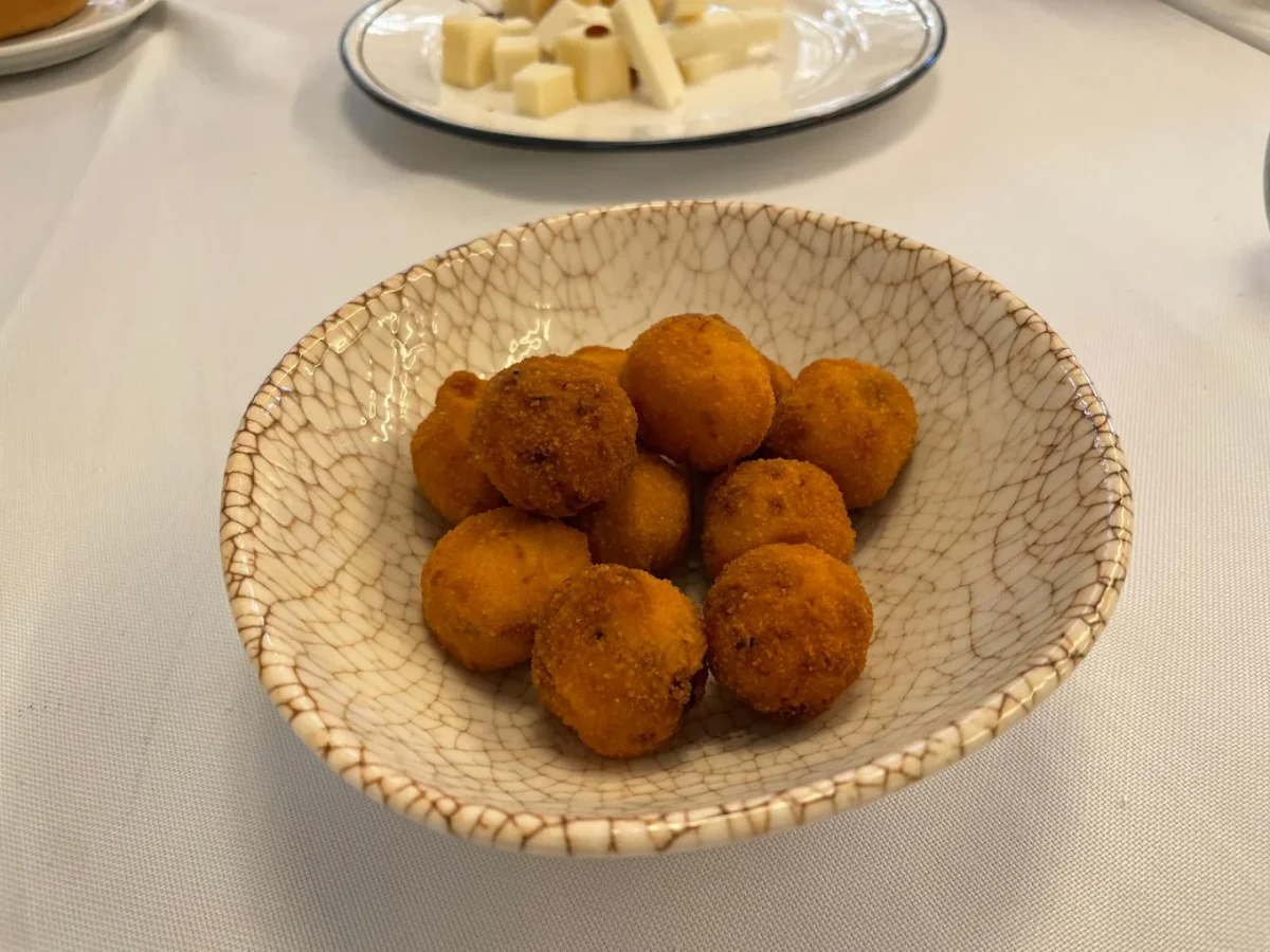 Croquetas en Restaurante Bodegón del Pueblo Canario