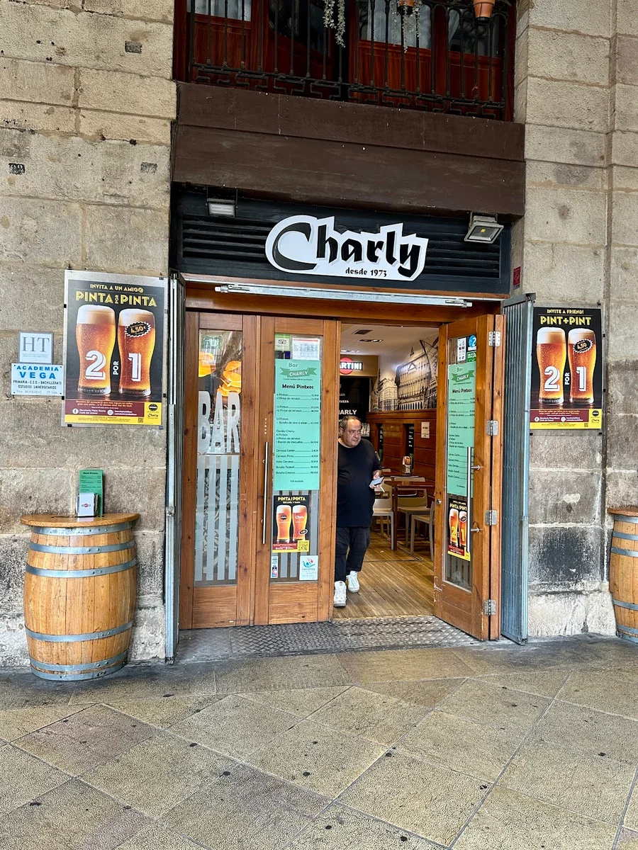 Bar Charly - foto 6 de 10