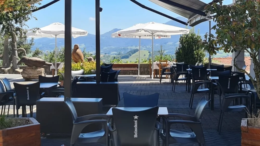 Zirta jatetxea Larraul ostatua - foto 1 de 10