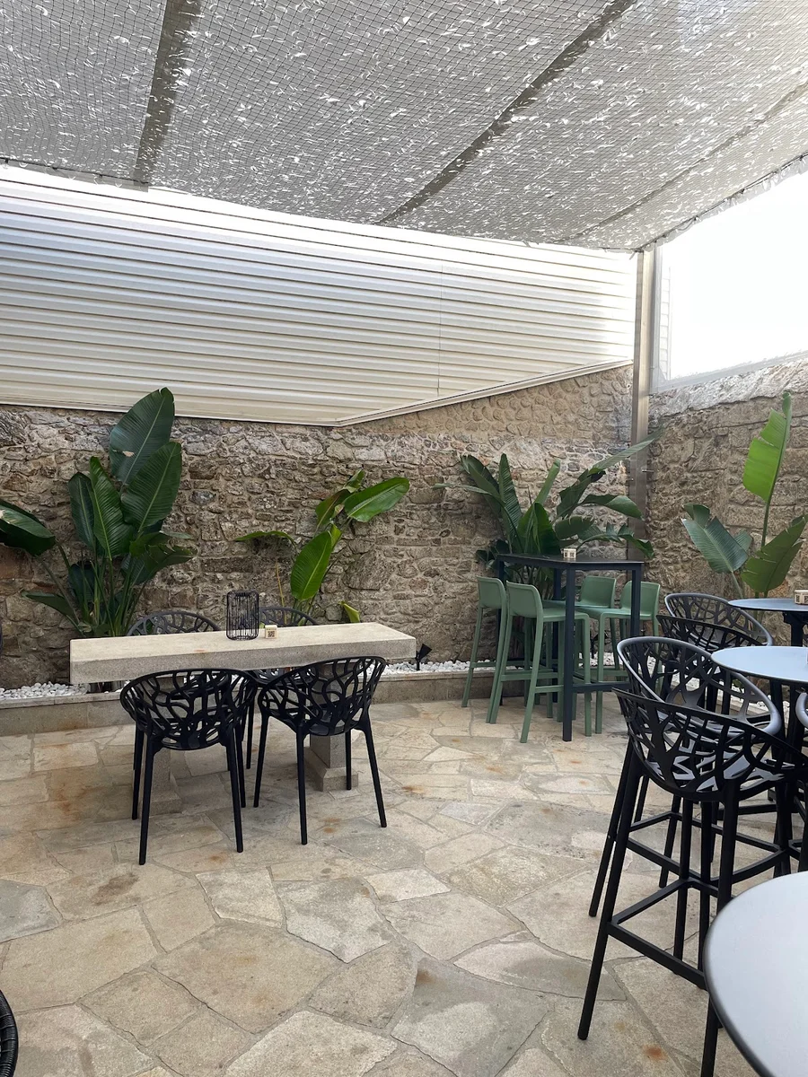 Salvaxe Lounge Bar